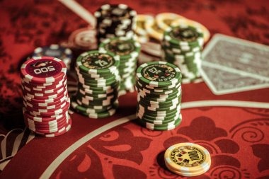 Hand comparison result on goltogel Capsa Susun
